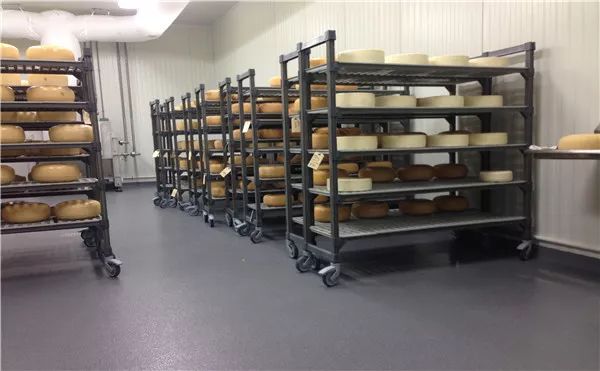 食品廠生產(chǎn)車間地坪設(shè)計時需注意哪些？