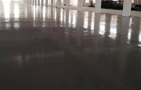 廠房使用環(huán)氧地坪漆有哪些好處？如何正確施工？