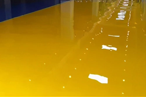 防水聚氨酯地坪出現(xiàn)地坪表面結(jié)皮、粗糙的原因